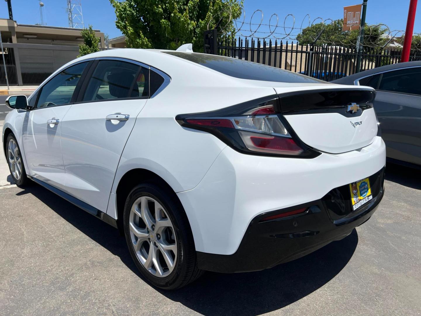 2017 WHITE /BLACK Chevrolet Volt (1G1RD6S5XHU) , located at 744 E Miner Ave, Stockton, CA, 95202, (209) 944-5770, 37.956863, -121.282082 - Photo#10